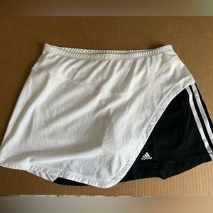 Adidas Climalite tennis skort. Black and white size M